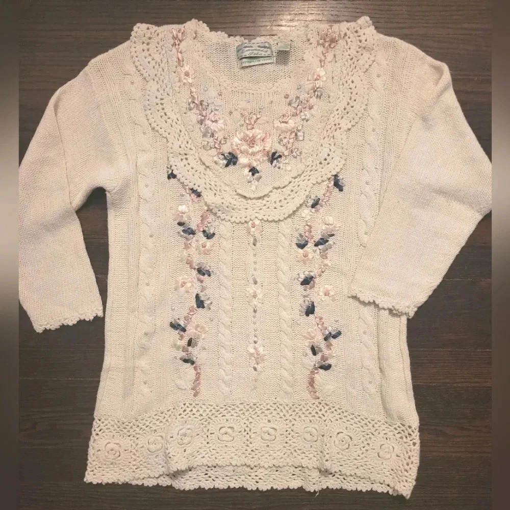 Vintage cream crochet lace pearls floral whimsy coquette cottagecore sweater M - Picture 2 of 14
